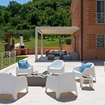 Podere Terranuova 10&2, Emma