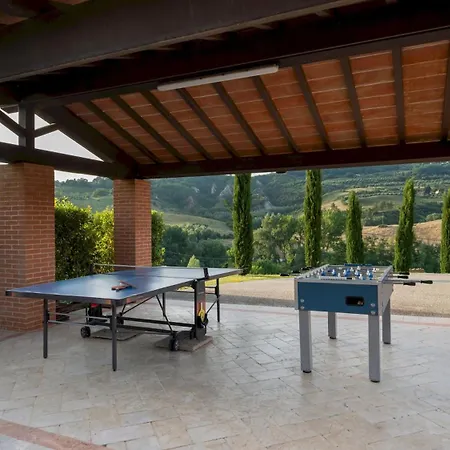 Podere Terranuova 10&2, Emma فيلة *