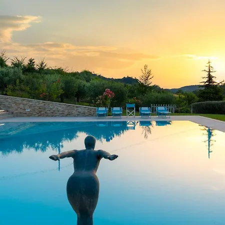 Villa Podere Terranuova 10&2, Emma *