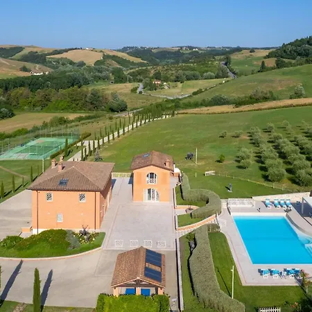 Villa Podere Terranuova 10&2, Emma